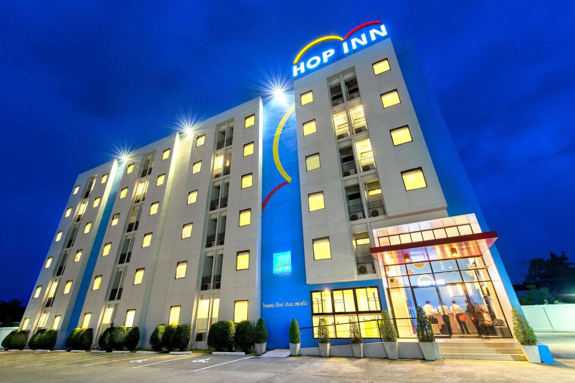 Hop Inn Phitsanulok Exteriör bild
