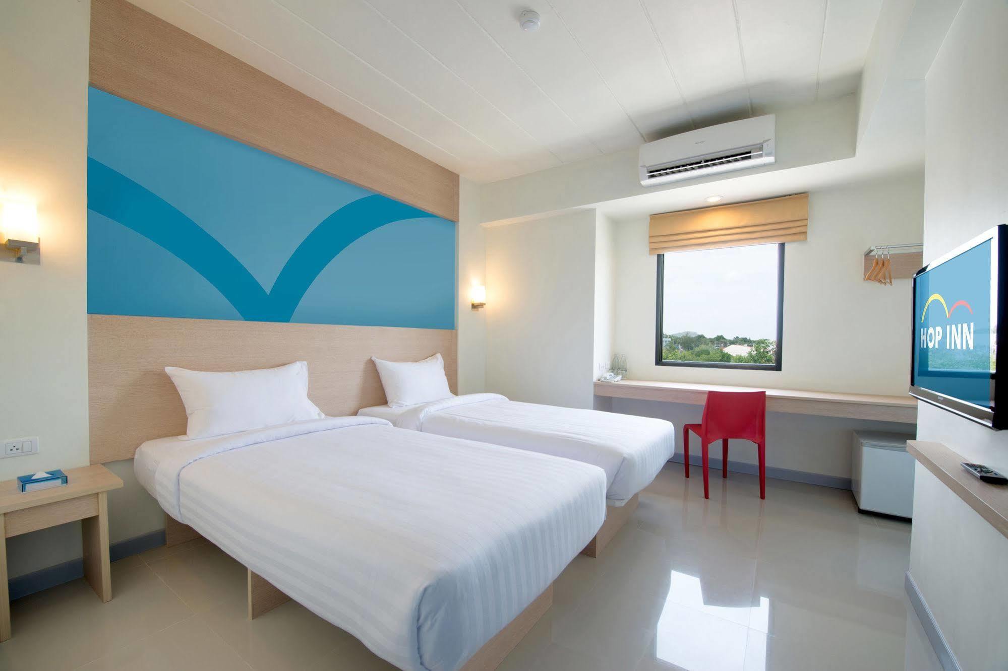 Hop Inn Phitsanulok Exteriör bild