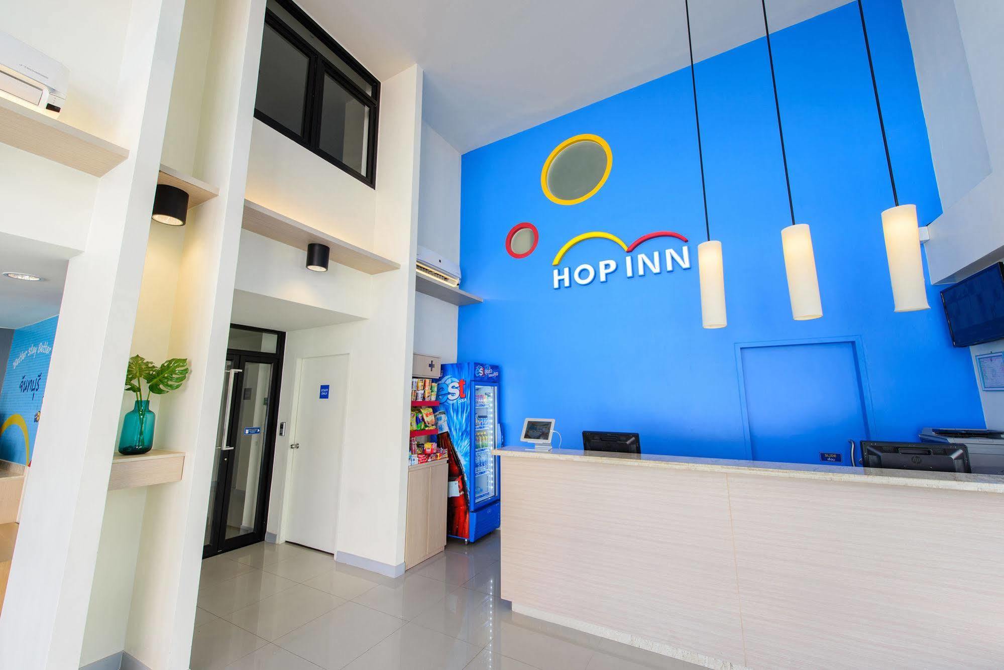 Hop Inn Phitsanulok Exteriör bild